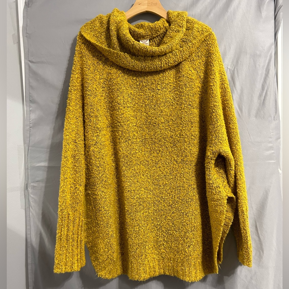 Over sized sweater turtleneck